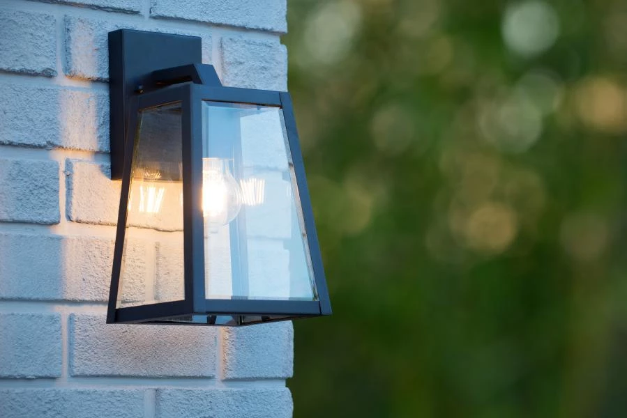 Lucide MATSLOT - Wandlamp Binnen/Buiten - 1xE27 - IP23 - Zwart - sfeer 1
